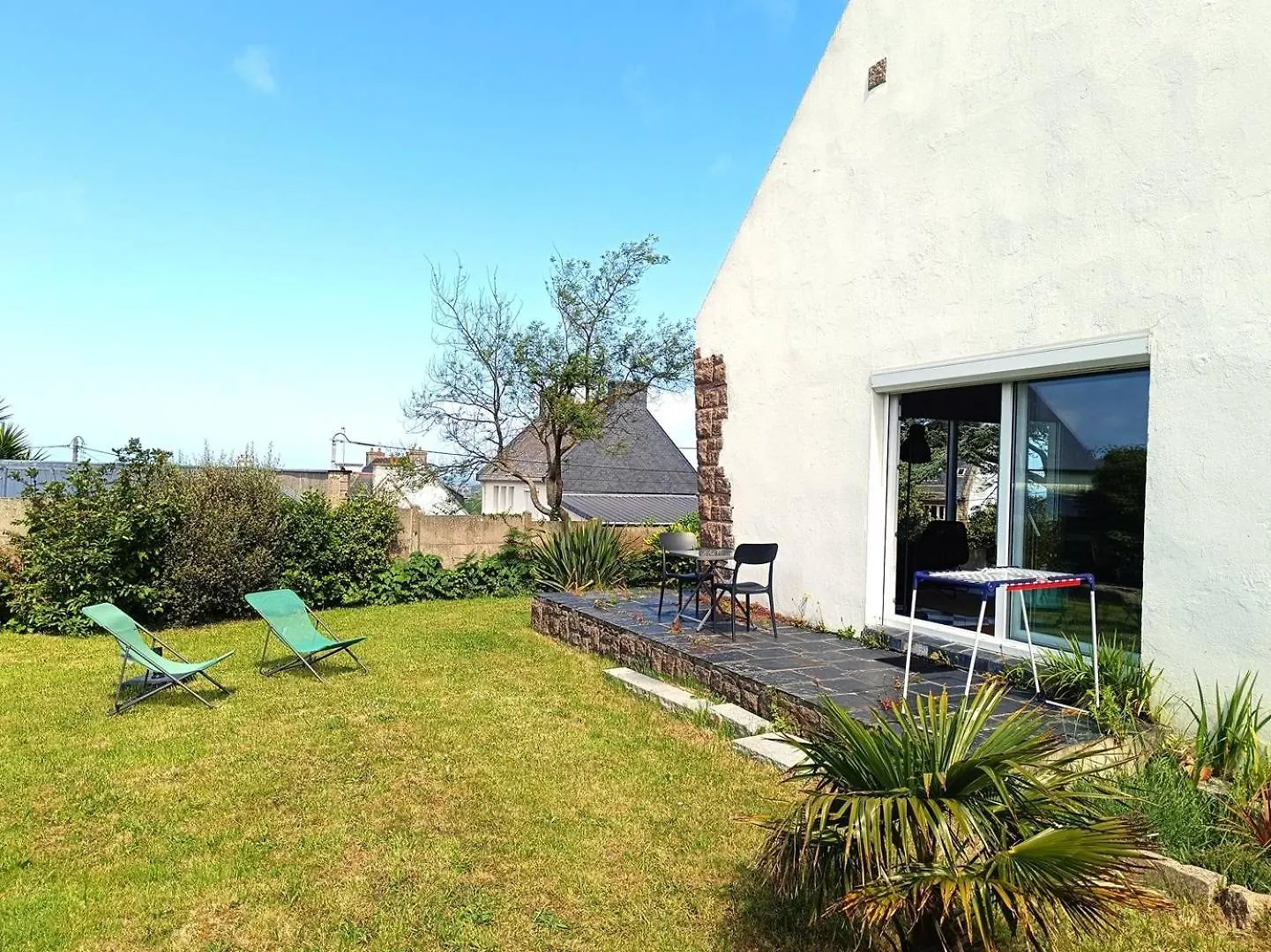 Maison Avec Jardin, Terrasse, Vue Mer Expose Sud A Perros-Guirec - Ref 339